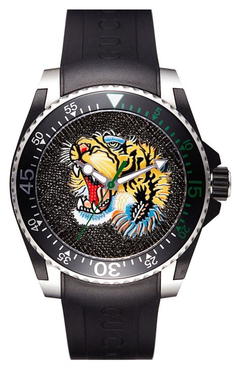 gucci tiger watch black